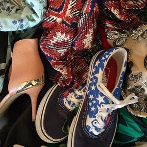 ✨HUNDREDS OF NEW STYLES COMING✨